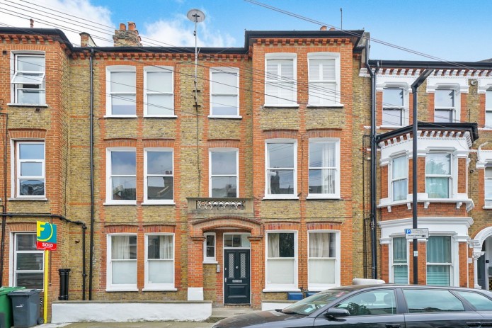 Tremadoc Road