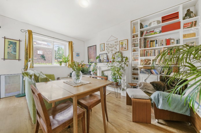 Hillmore Grove, Sydenham - Photo 1